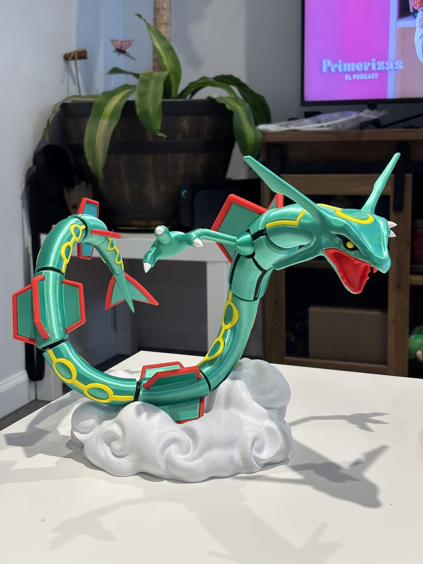 Rayquaza Pokémon collectible figure