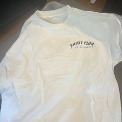 Skate Club At UC Riverside, Tee