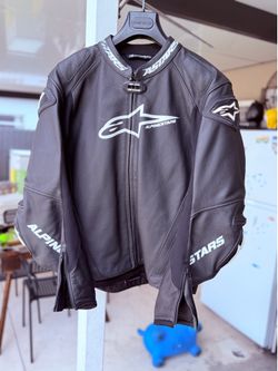 Alpinestars GP-PRO Leather Jacket (Black) – $350 size (Large)