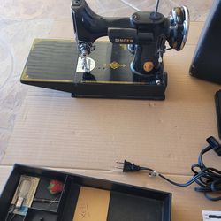 Singer featherweight  # 221