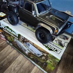 Enduro Element Sendero RC Electric Rock Crawler Brand New