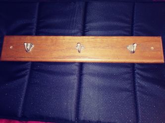 Oak coat/hat hanger