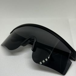 Sporty One-Piece Sunglasses for Women and Men, Wraparound Sunglasses for Cycling and Hiking, Non-Skid Frame