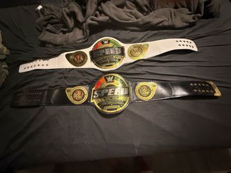 WWE custom men’s and women’s speed championships