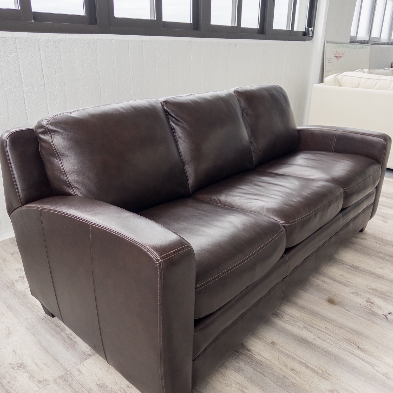 Kalana TOP GRAIN Leather Sleeper Sofa AIR COMFORT FOAM BROWN FREE DELIVERY for Sale in Queens NY OfferUp