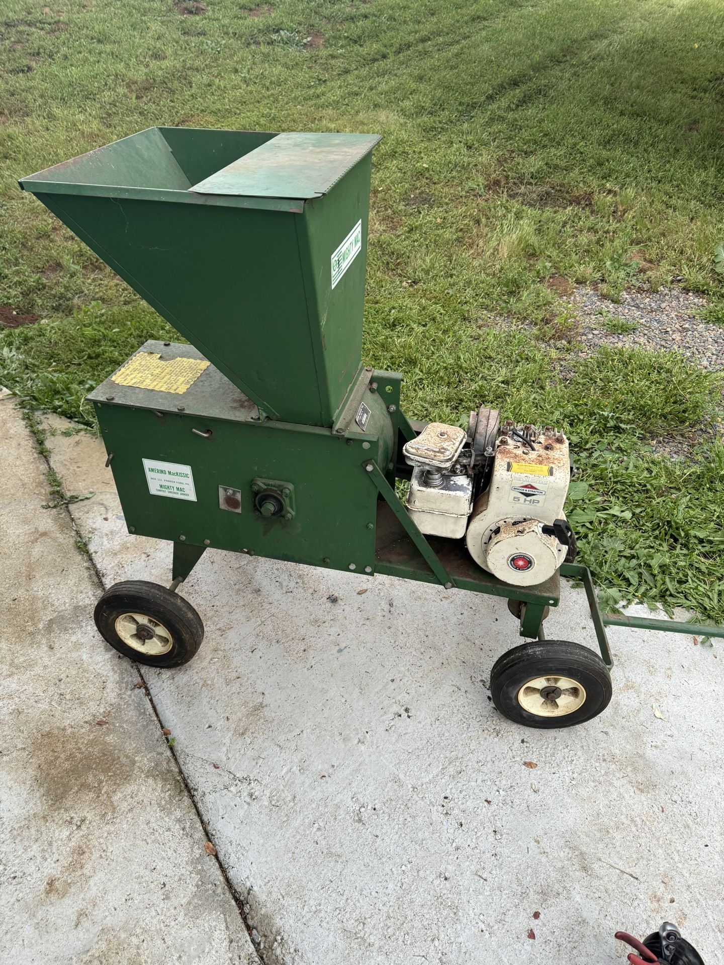 Mighty Mac Wood Chipper / Shredder