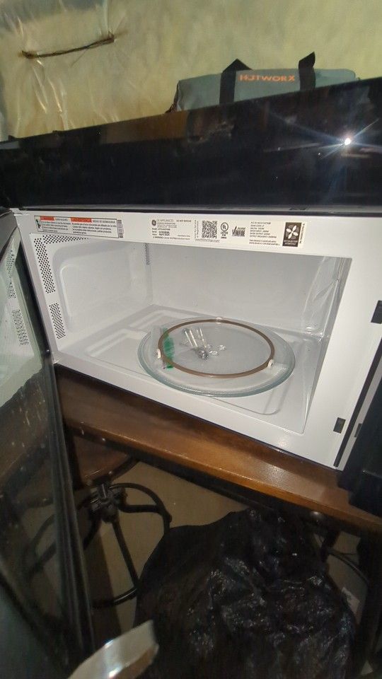 brand new ge microwave