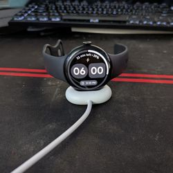 Google Pixel Watch 4 (41mm)