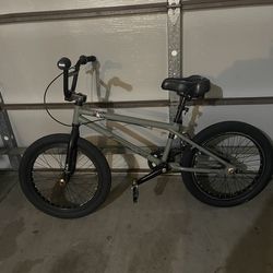 GT Bump BMX Bike