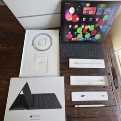 iPad Pro 12.9" 256GB Cellular with Smart Keyboard and Apple Pencil
