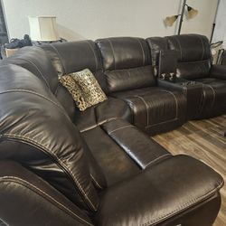 Leather Sectional Counch