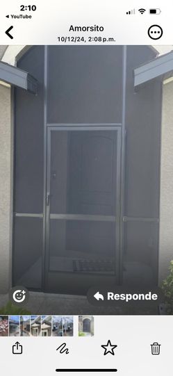 Puerta Cerrada Con Esscrin