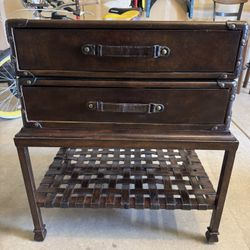 Vintage End Table / Nightstand 