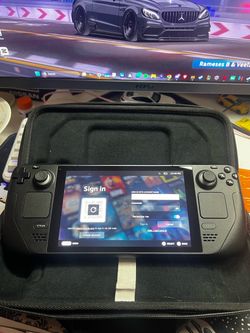 Valve Steam Deck LCD 256 GB Storage 16 GB Ram Comes with Carrying Case | Cables