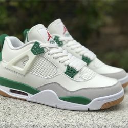 Nike SB x Air Jordan 4 Retro SP 'Pine Green'