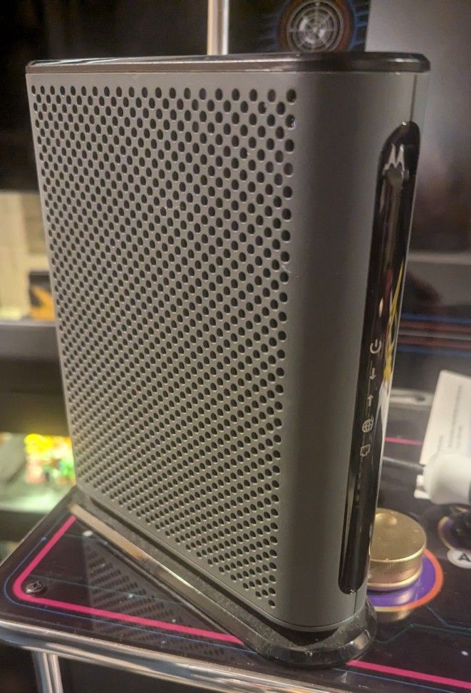 Motorola MB8600 DOCSIS 3.1 Cable Modem - Approved for Comcast Xfinity