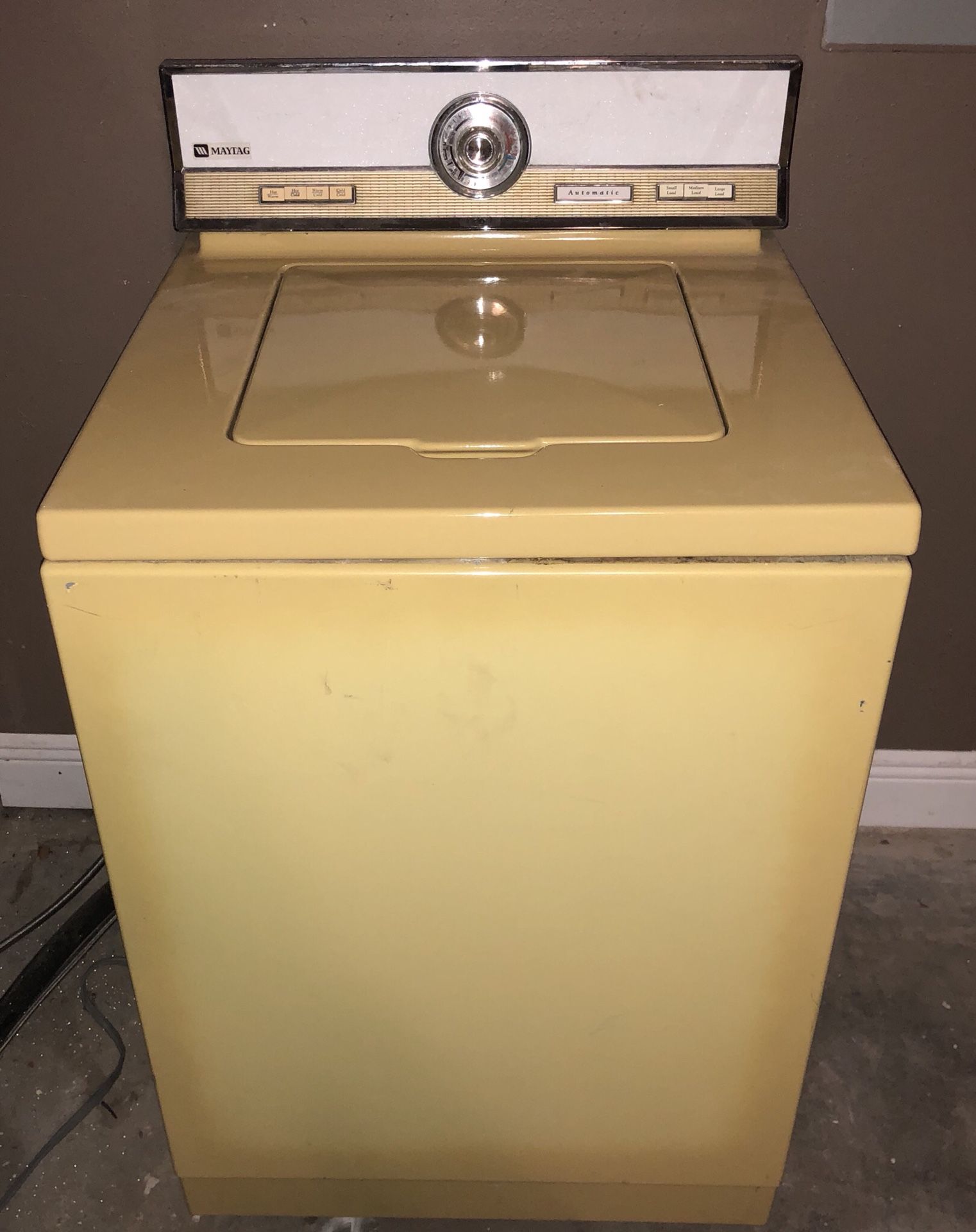 Vintage 1960s Maytag Washing Machine in Harvest Gold