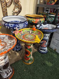 Authentic craftsmanship🐦Metal Art Decor
Planters🪴birdbaths, flowers+more