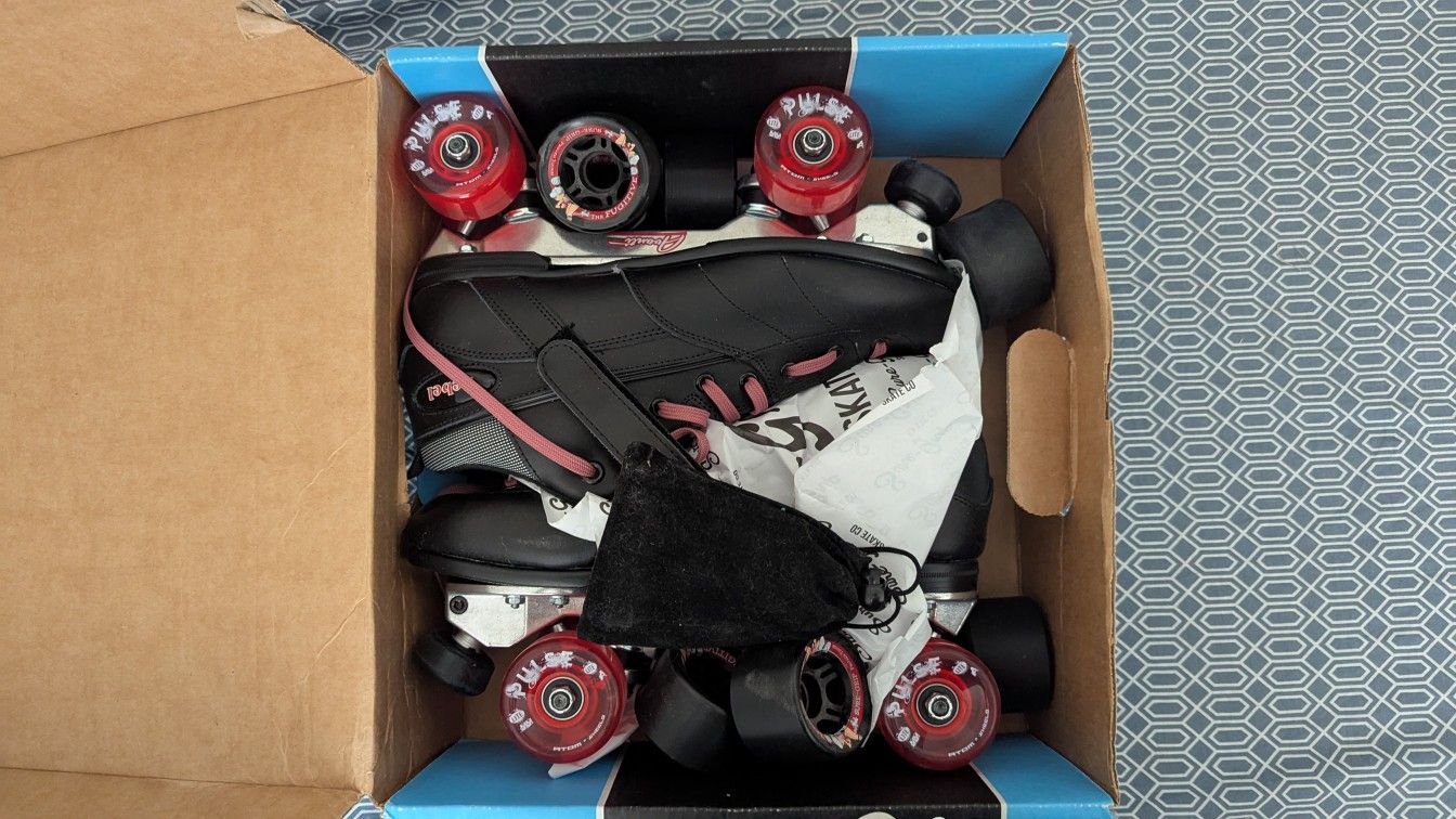 New Sure-Grip Rollerskates, 14 Mens, Indoor and Outdoor Wheels