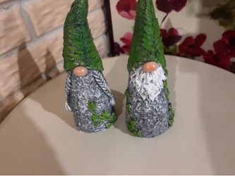 decorative gnomes