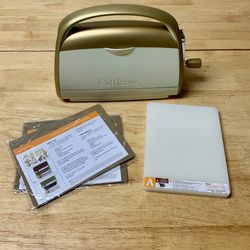 Anna Griffin Cricut Cuttlebug w/A Plate and Rubber Pads.