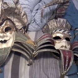 2 VINTAGE PAPER MACHE MARDI GRAS JOKER MASKS MADE IN ITALY