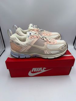 🔥 Nike Zoom Vomero 5  📏 Size 6Y / 7.5 Women’s