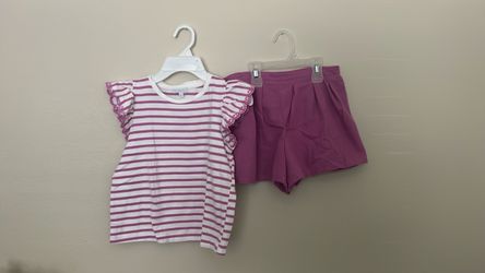 Little girl’s outfit