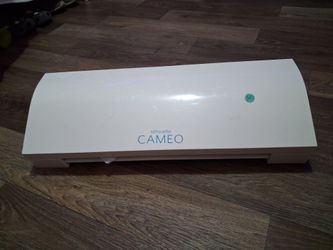 Silhouette Cameo Cutting Machine