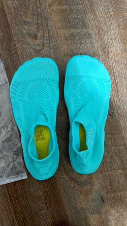 Teal Slip-On Water Shoes size 40