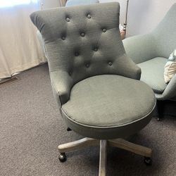 Tufted Gray Upholstered Swivel Desk Chair 