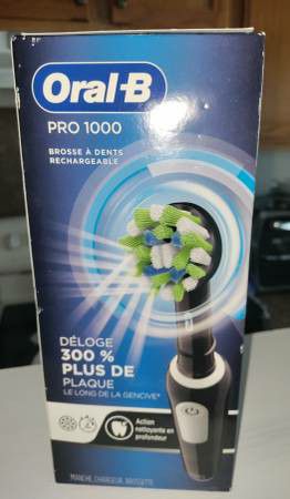 Oral B Rechargeable Toothbrush! New in box! 