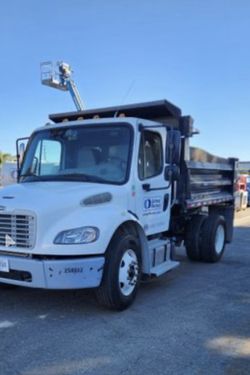 2019 Freightliner 6 Yard Dump Truck