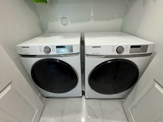 Washer and dryer set