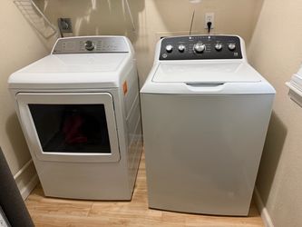 GE Washer and Dryer Set