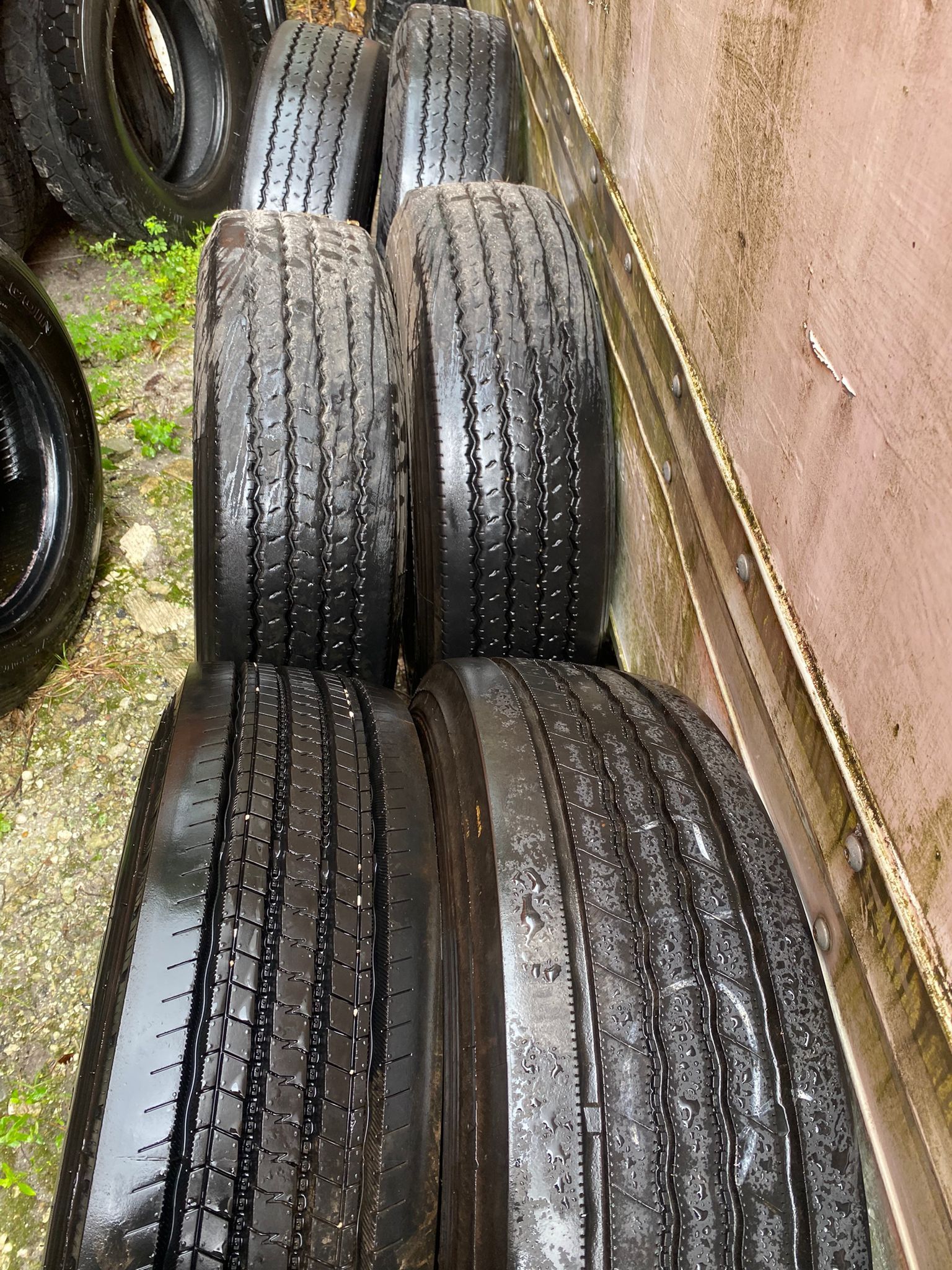 215/75/17.50 USED TURES 100$ each Adam 954/534/6165