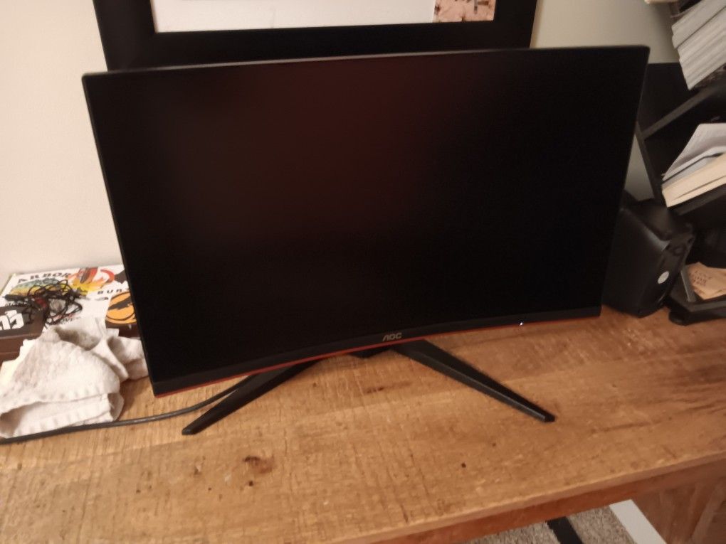 24in Curved Screen Gaming Monitor
