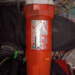 Milwaukee Angle Grinder With Brush Head 