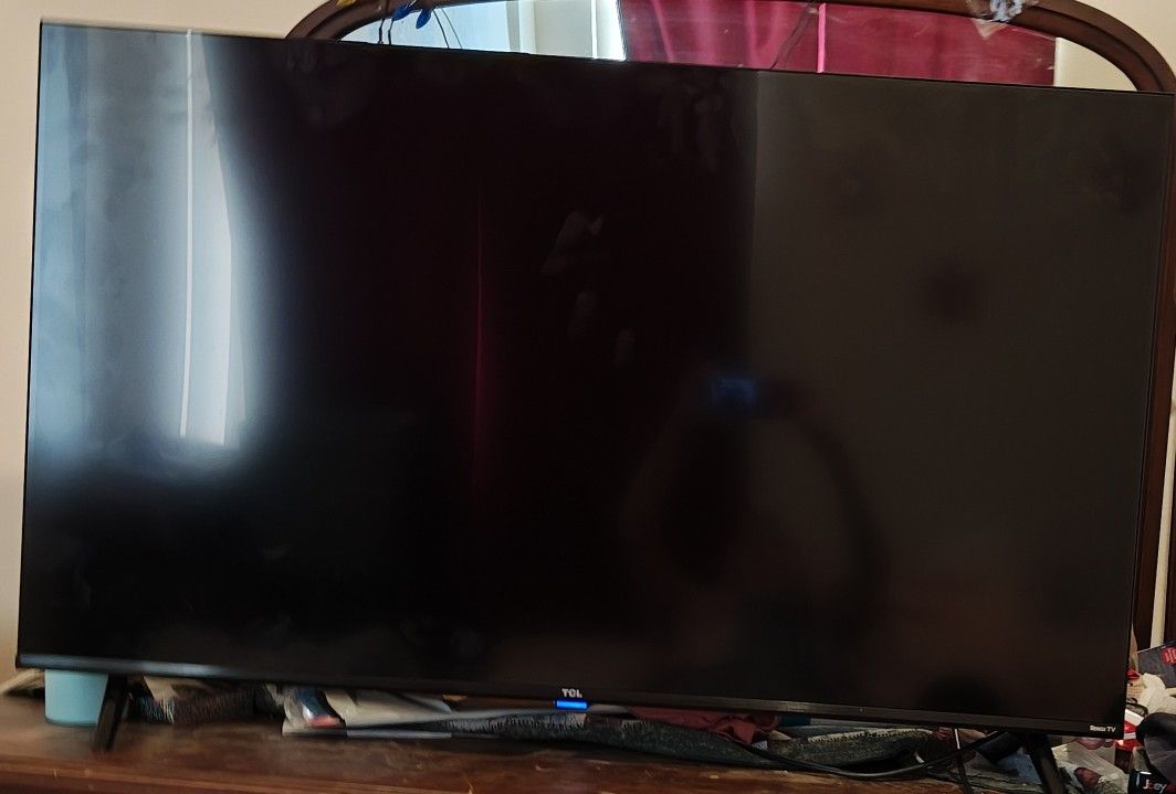 TCL Roku Smart TV And Remote