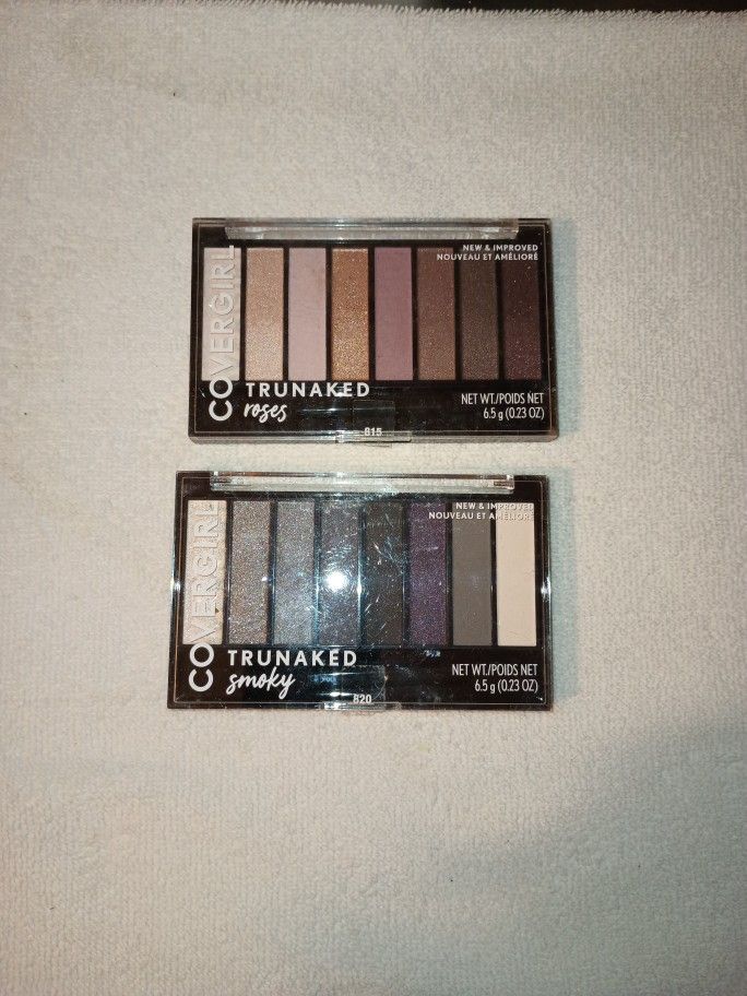 CoverGirl Trunaked Smoky And Roses Eyeshadow