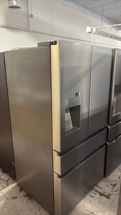 Hisense PureFlat Standard -Depth 25.6-cu ft. 4-Door 36-in Wide with Ice Maker (Fingerprint Resistant Stainless Steel) ENERGY STAR Certified