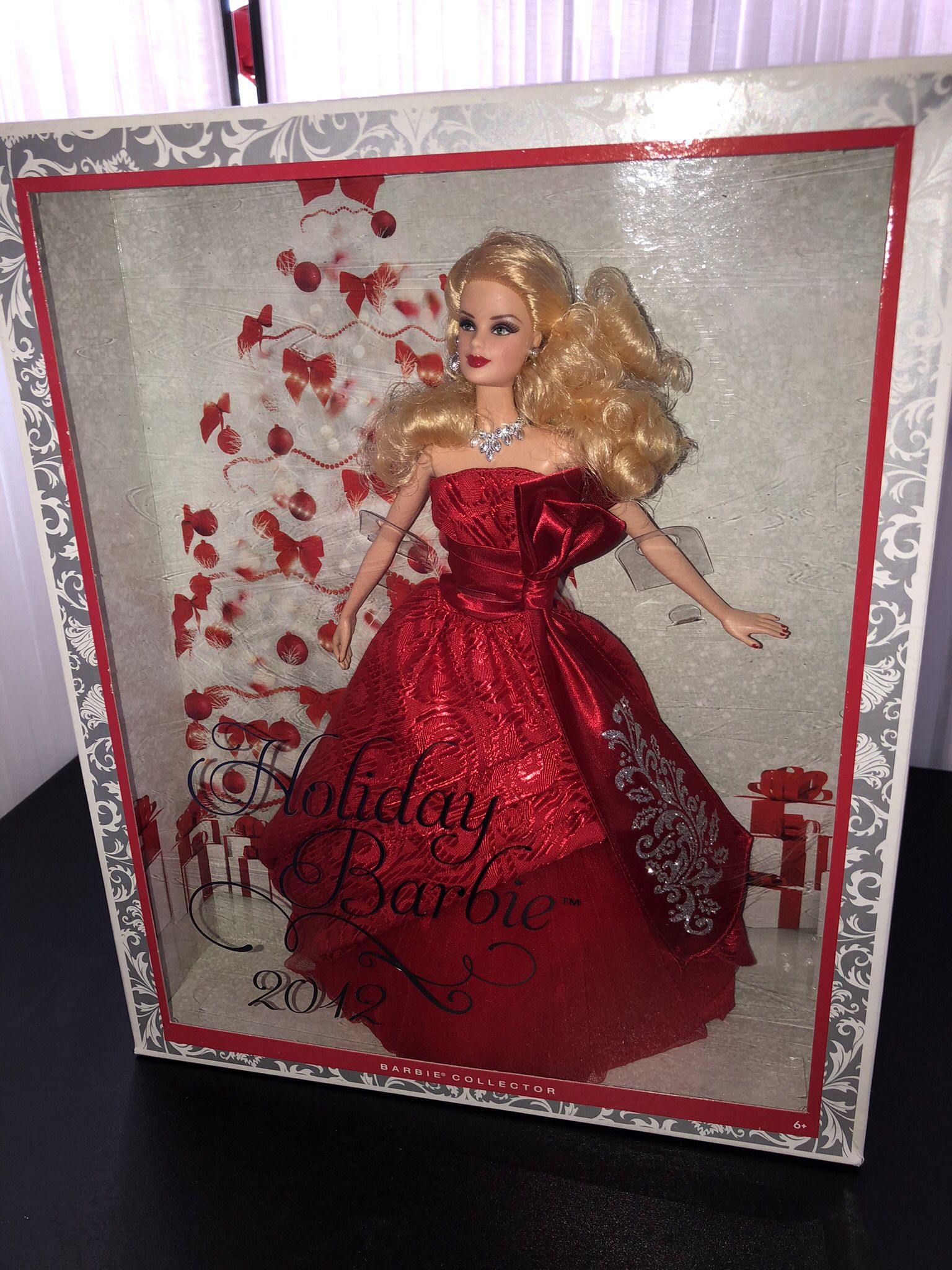 HOLIDAY BARBIE YEAR ( 2012 )