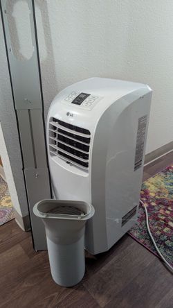 Free NOT working AC with window pieces