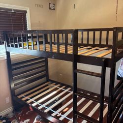 Twin Bunk Beds 