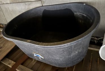 110 Gallon Stock Tank