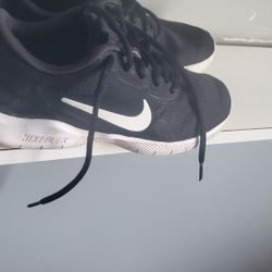 Women Nike Shoes Size 6.5