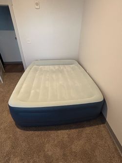 Queen air mattresses with air pump