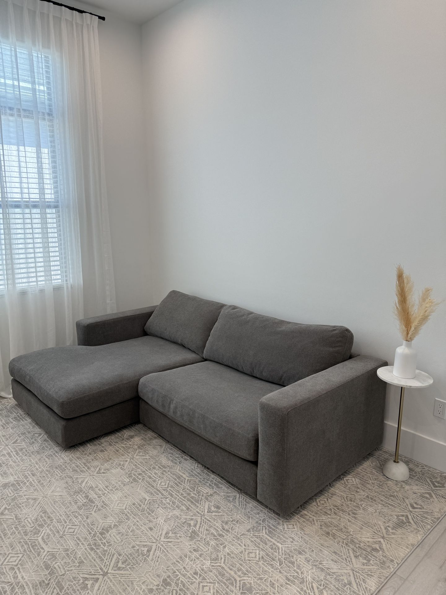 Henredon Essex Hill Sofa Chaise – Excellent Condition