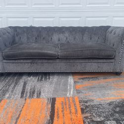 Beautiful Chesterfield Gray Tufted Sofa/ Couch - $99.99 - READ Description 