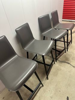 4 Bar stool chairs  gray color